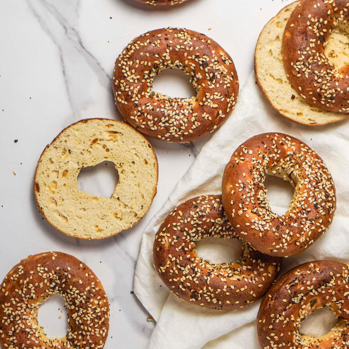 Hero Everything Bagel - 5g Net Carbs, 17g Protein, High Fiber, 140 Calories per serving (4 packs (20 bagels))